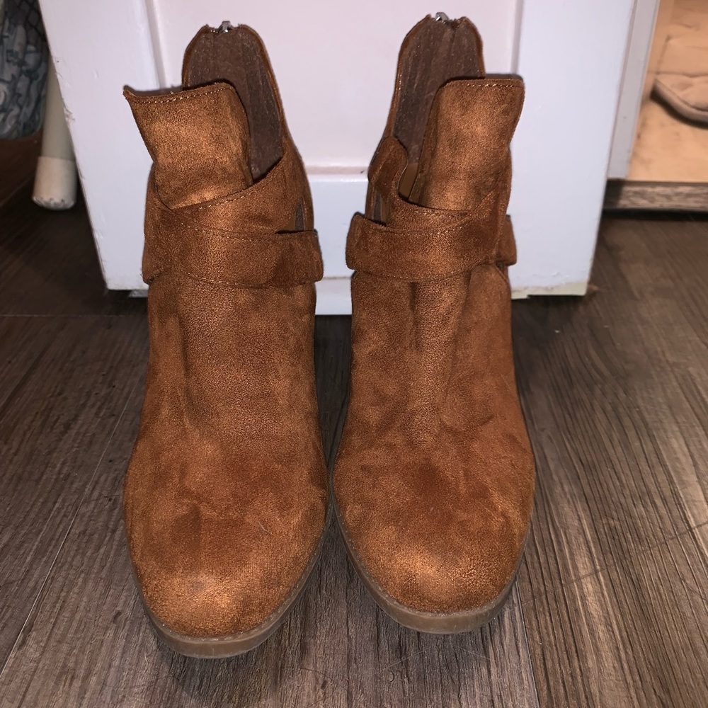 Camel Booties size 7